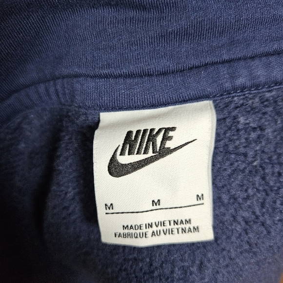 Nike Navy Pullover Hoodie Size M - Picture 3 of 3